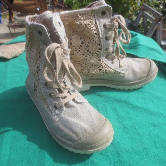 Women's Canvas Casual Boots with Crochet Side Styling Accent - Size 7. - Picture 2 of 14